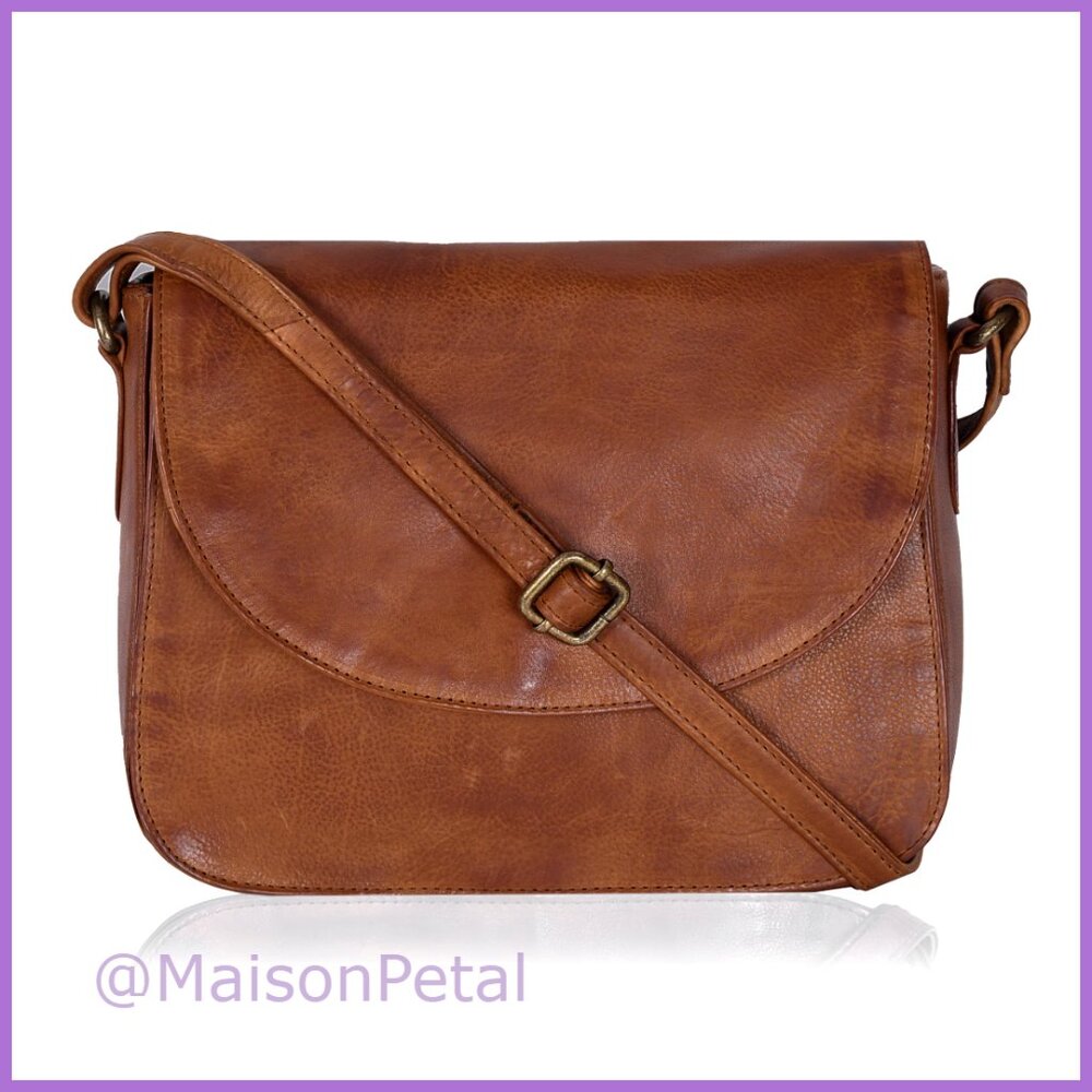 Genuine Leather Crossbody Purse with Adjustable Strap and Multiple Pockets